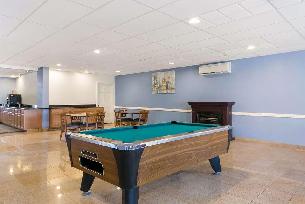 Rodeway Inn Rohrerstown Facilities photo