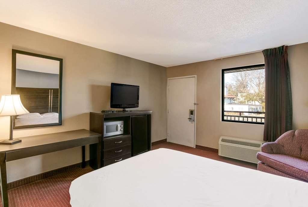 Rodeway Inn Rohrerstown Room photo