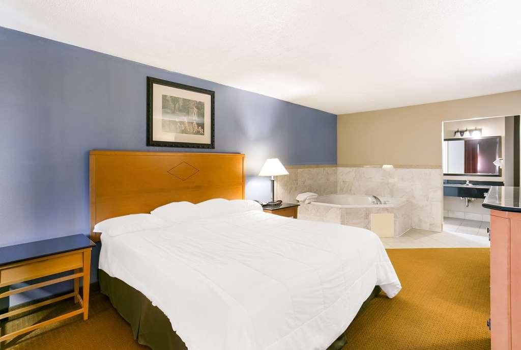 Rodeway Inn Rohrerstown Room photo